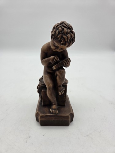 Figur eines jungen mit - figur,