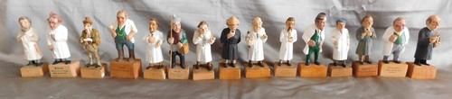 Holzfiguren handgeschnitzt - 15,