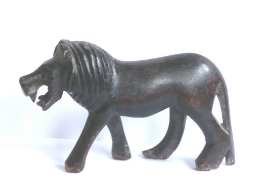 Alte geschnitzte löwe figur - geschnitzte,