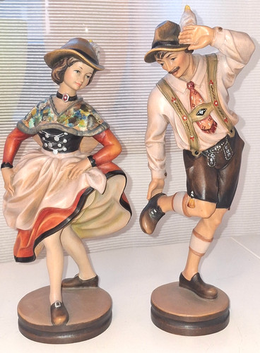Holzfigur geschnitzt - 2,