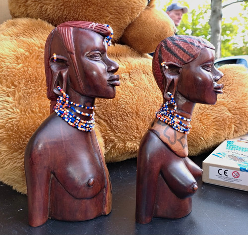 Holzfiguren