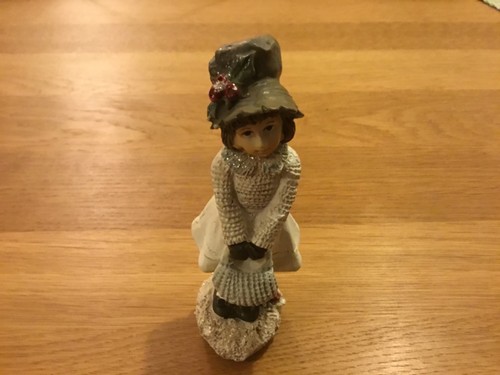 Hübsche weibliche statuette - hübsche,