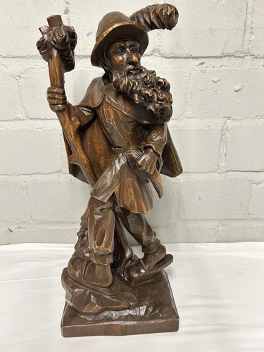 Holzschnitzfigur aus