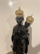 Figur einer Schwarzen Madonna